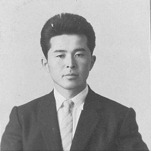 Professor Okada Yukio na Hebraica